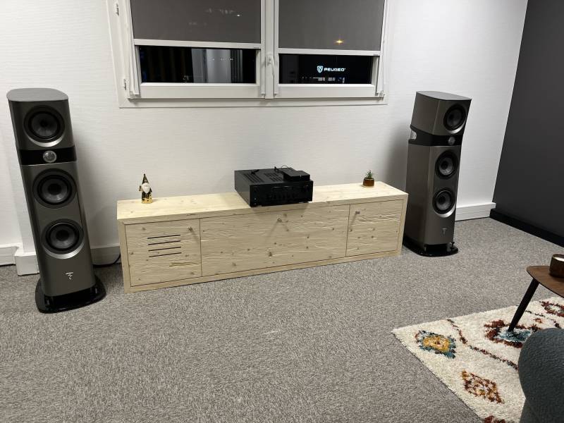 Meuble sur mesure en bois